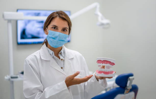 Best Emergency Tooth Extraction in La Paloma, TX